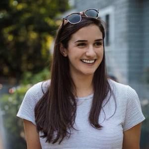 Meet your Posher, Becca